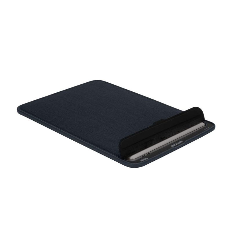 Incase ICON Sleeve with Woolenex - Pokrowiec MacBook Pro 16" (grafitowy)